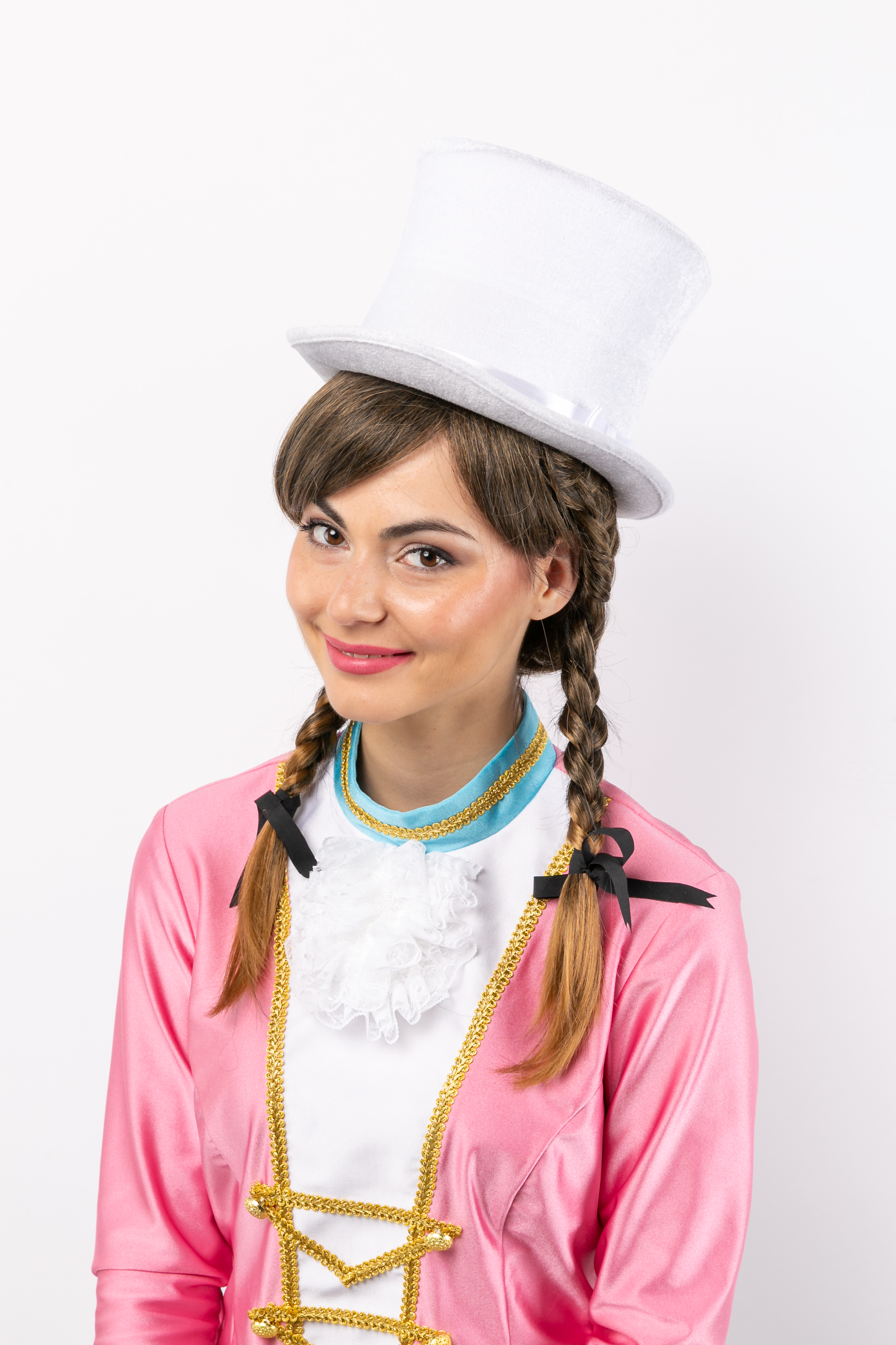 Chapeau en velours blanc - hauteur 15,5 cm Chapeau en velours blanc - hauteur 15,5 cm