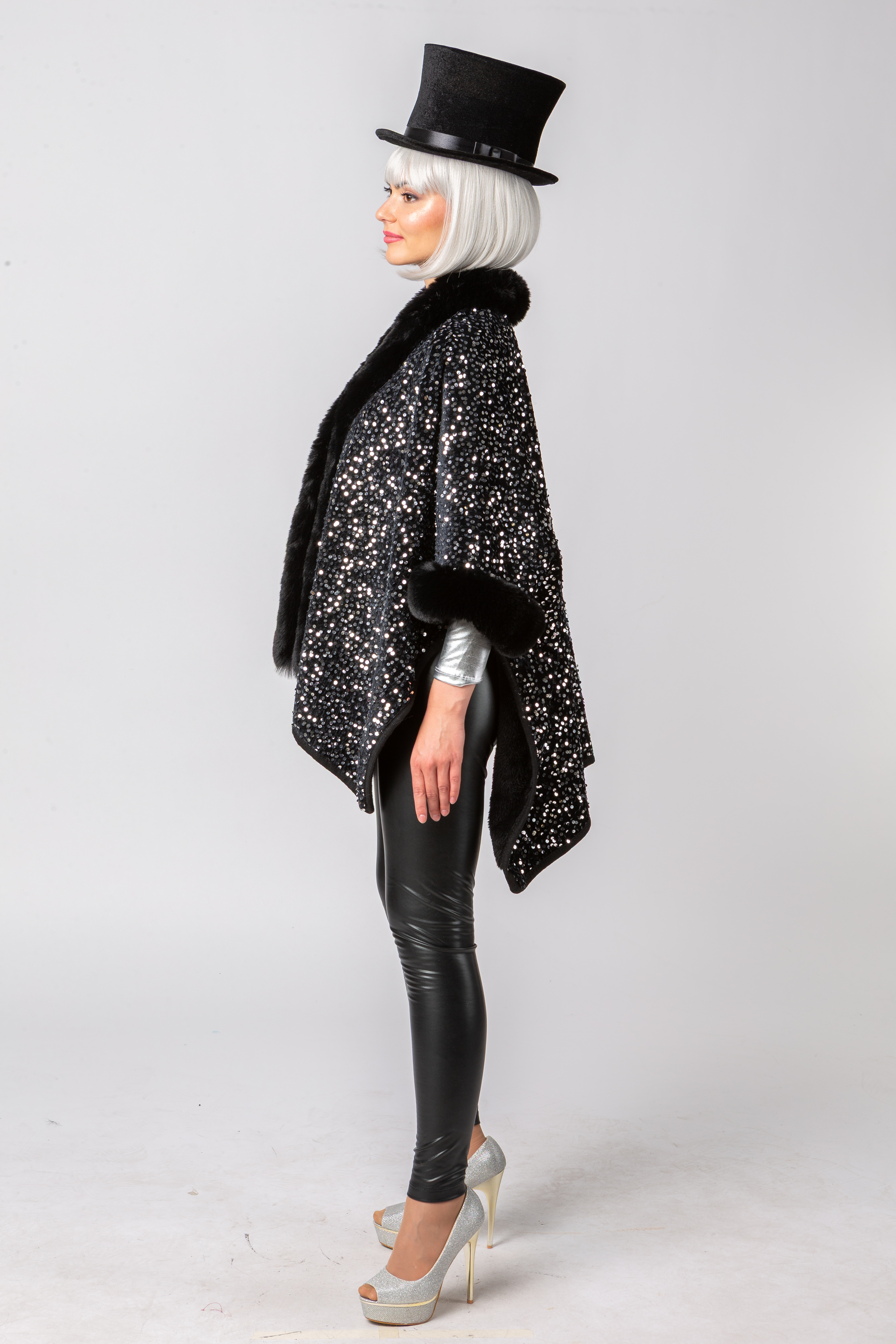 Sequin poncho, black-silver Sequin poncho, black-silver