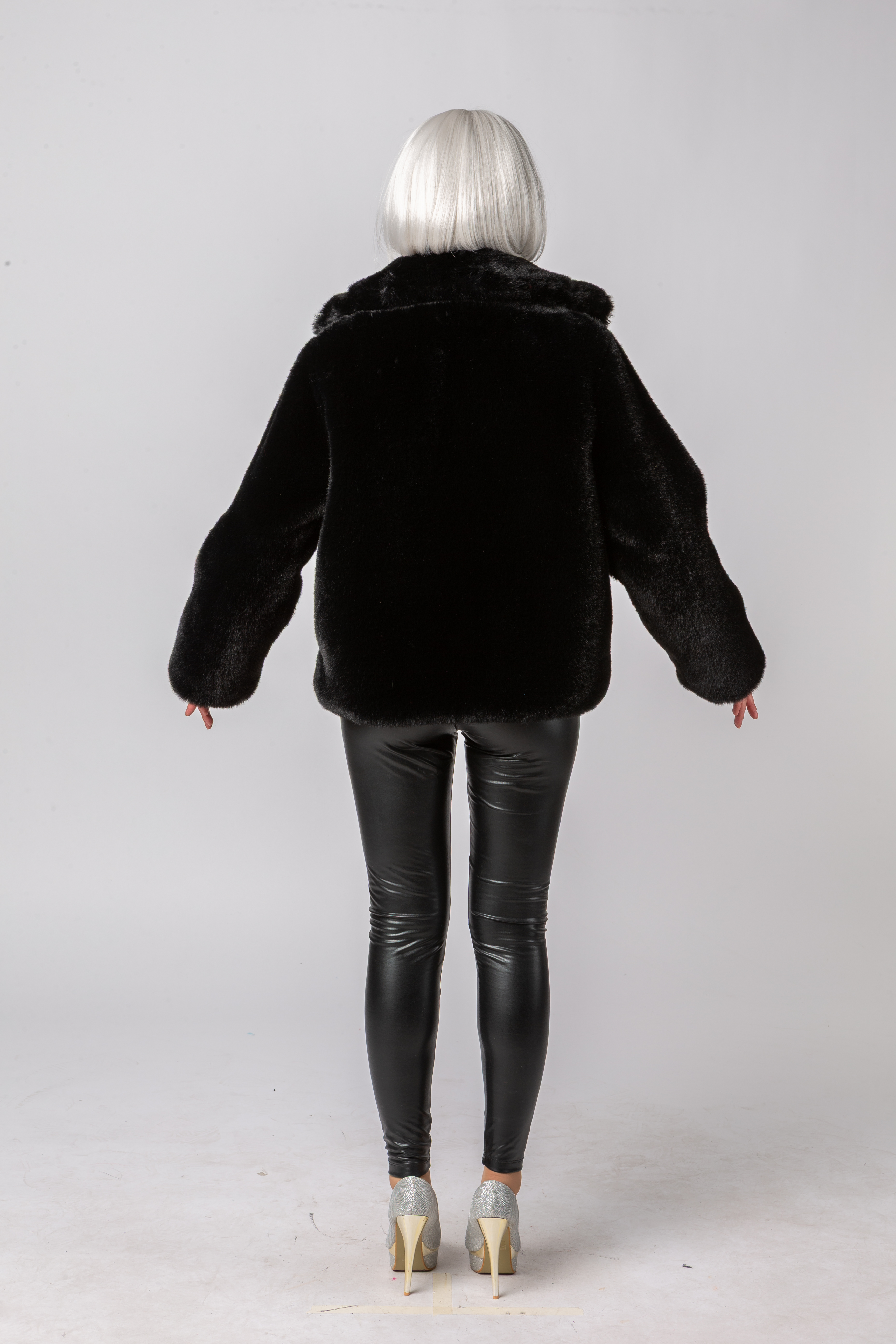 Plüschjacke, schwarz