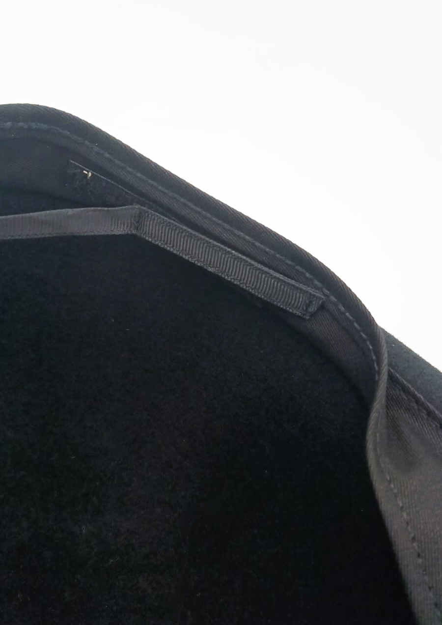 Triangular felt blank, black