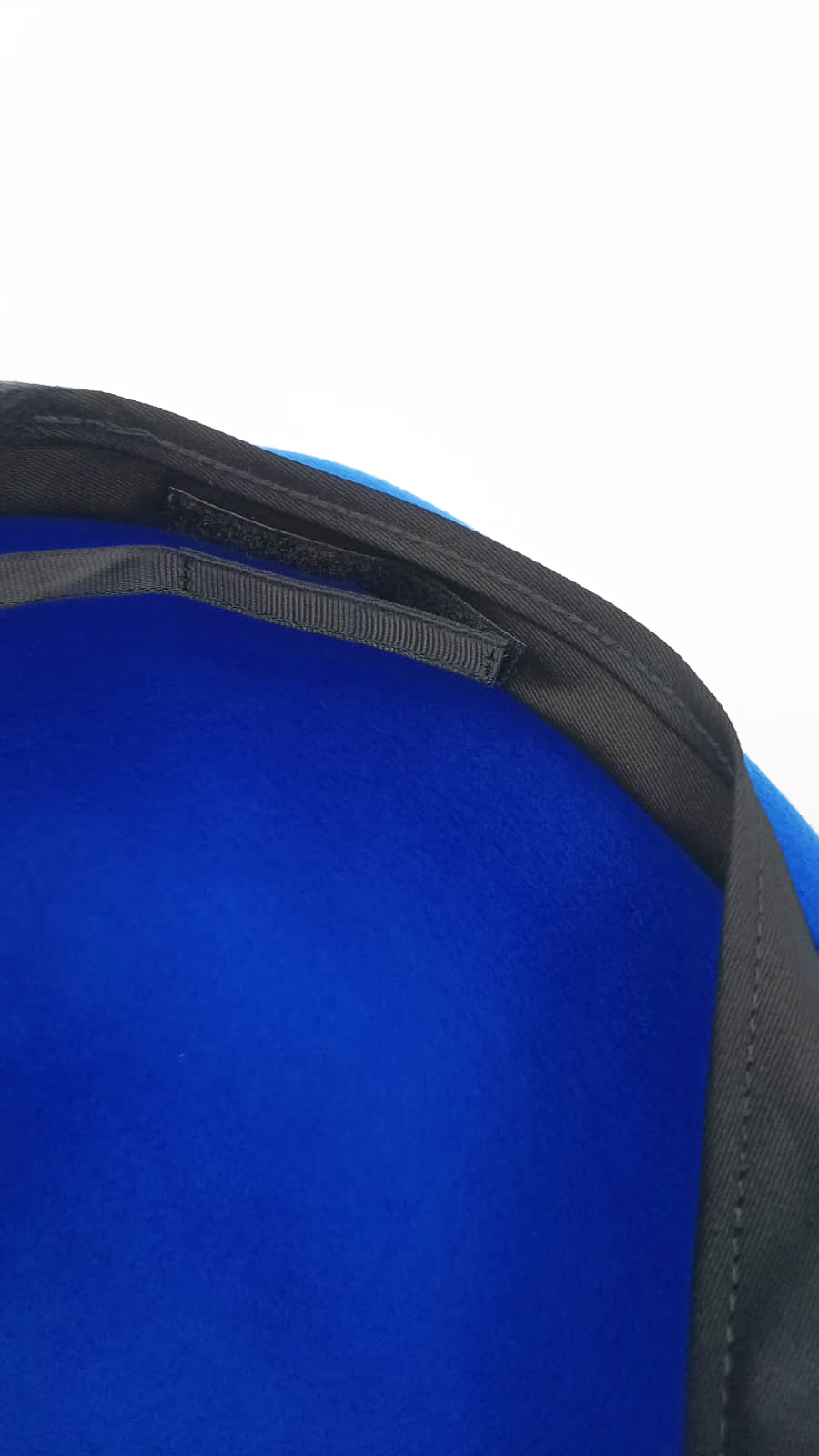 Triangular felt blank, blue